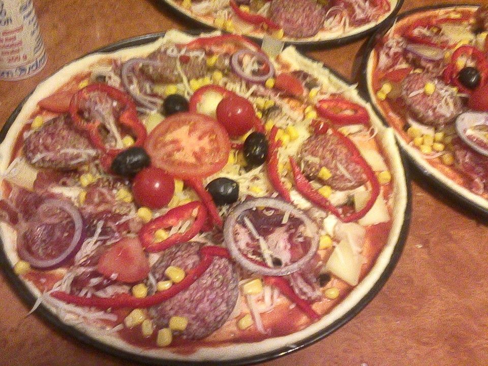 Pizza - asa cum o fac eu - home made by Carmen