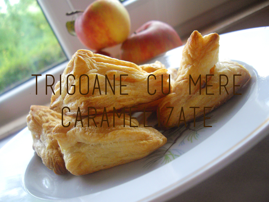 Trigoane cu mere caramelizate - Reteta video