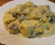 Tortellini cu branza si sos de ciuperci-11