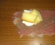 Buzunar de vitel cu mozzarella si cascaval afumat-1