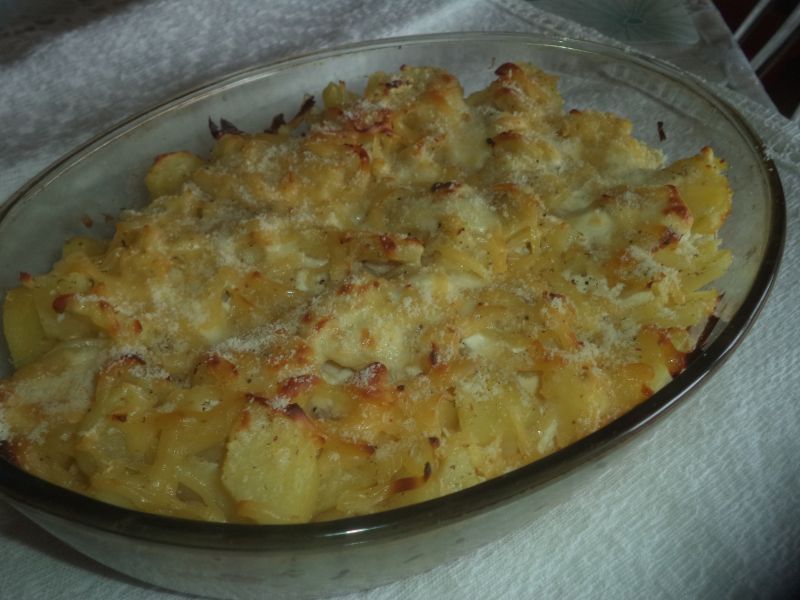 Cartofi gratinati