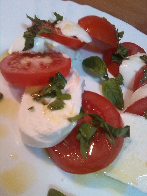 Salata Caprese