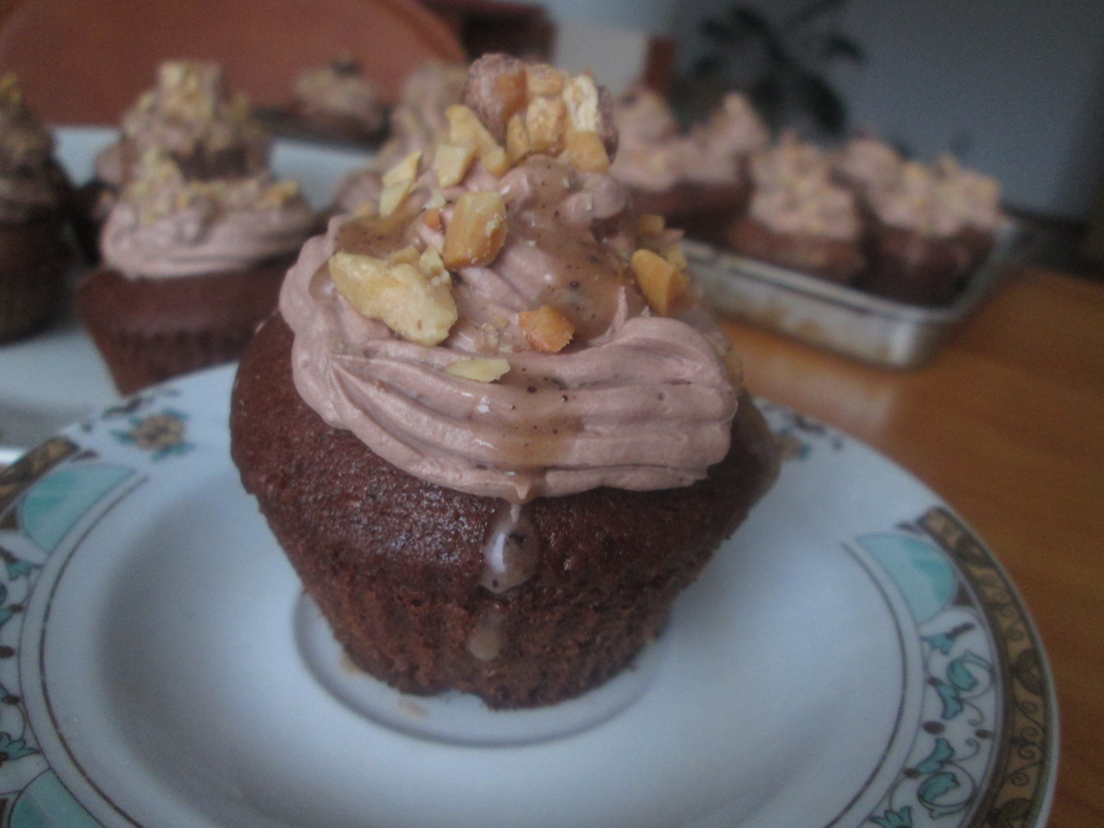 Briose cu snickers ( Snickers cupcakes)