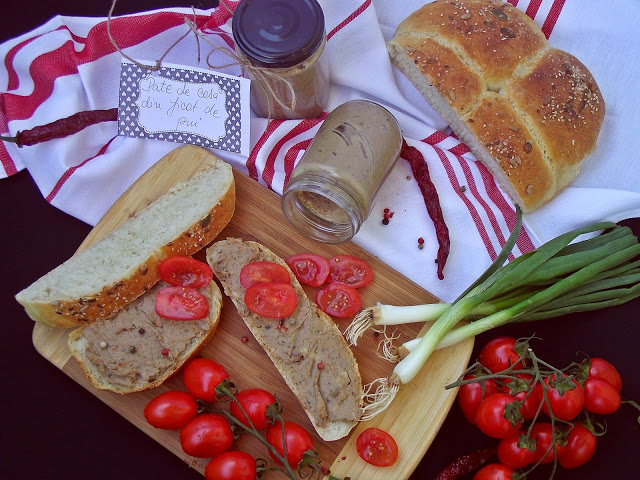 Pate de casă,din ficat de pui