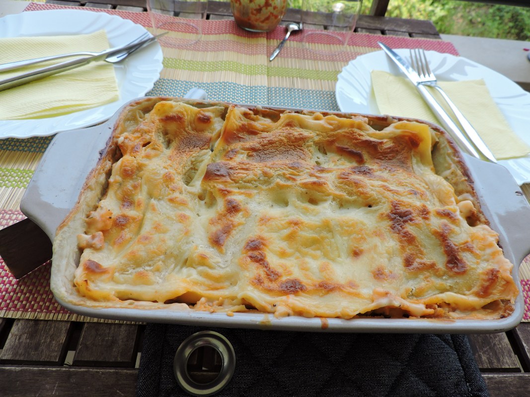 Lasagna cu sos bolognese si vinete