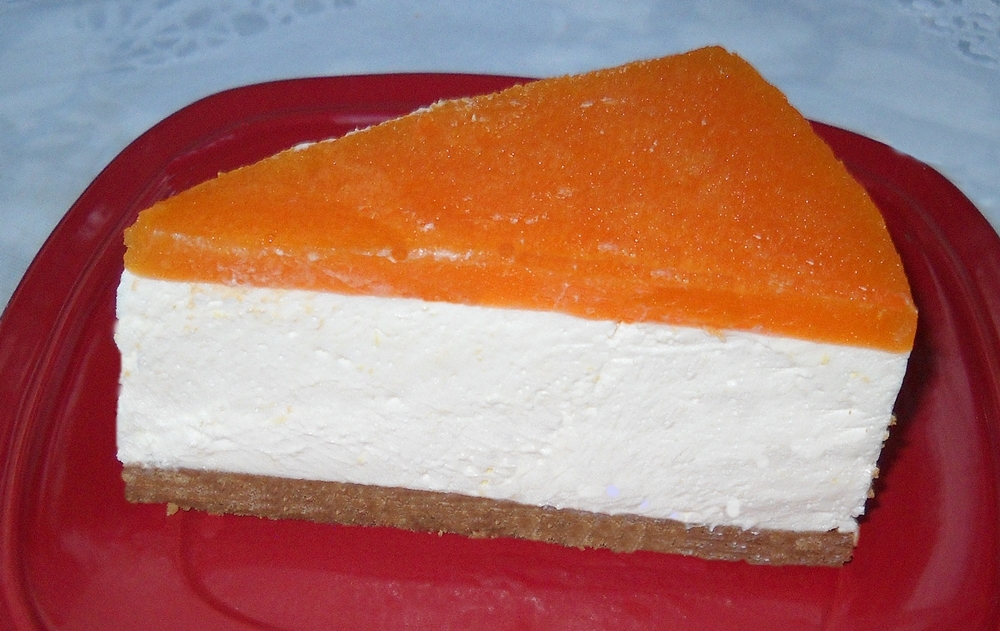 Cheesecake cu jeleu de caise