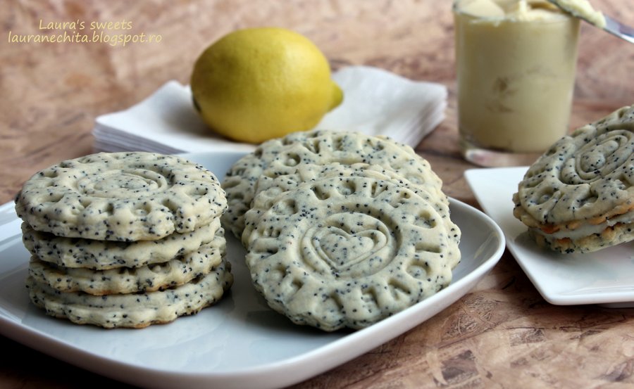 Biscuiti cu mac si lamaie