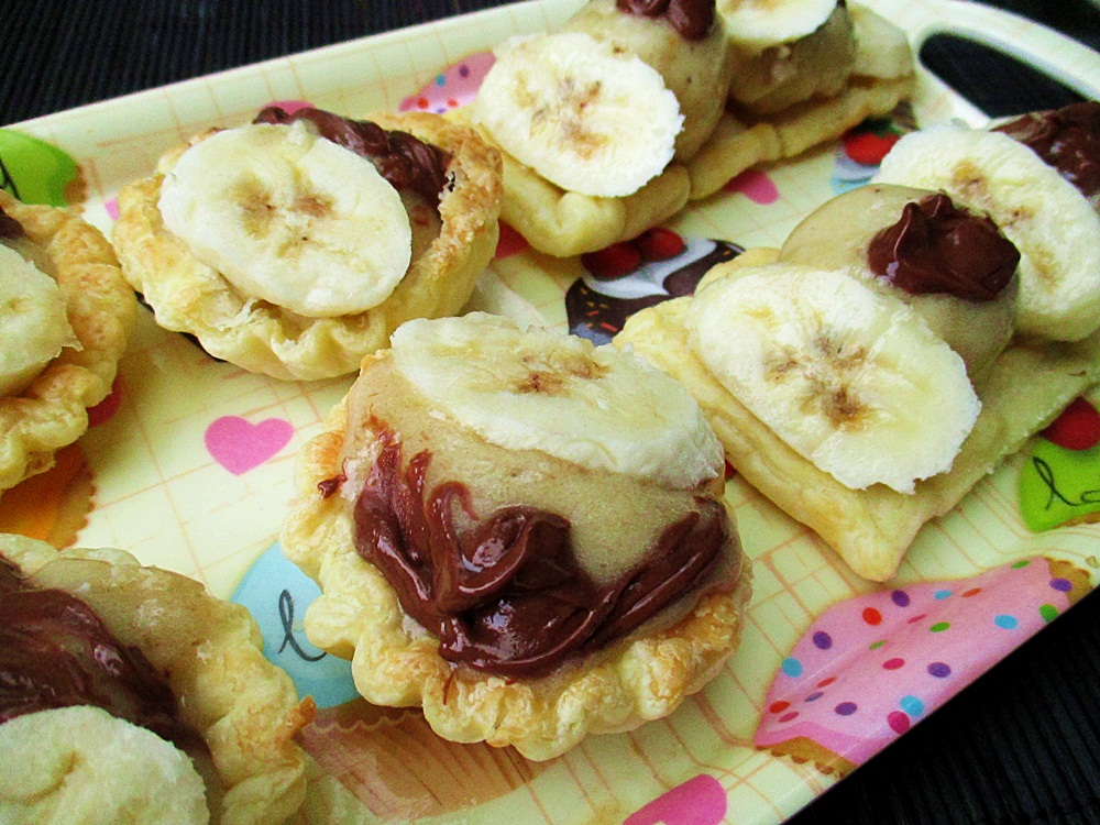 Foietaj cu crema banane si nutella