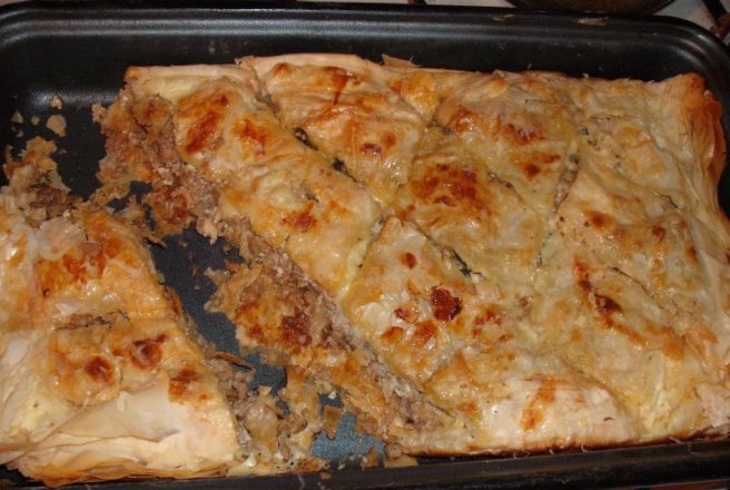 Burek cu carne