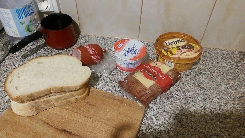 Sandwich-uri calde la cuptor