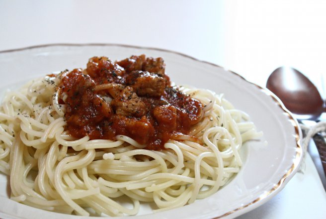 Spaghete cu carne de porc