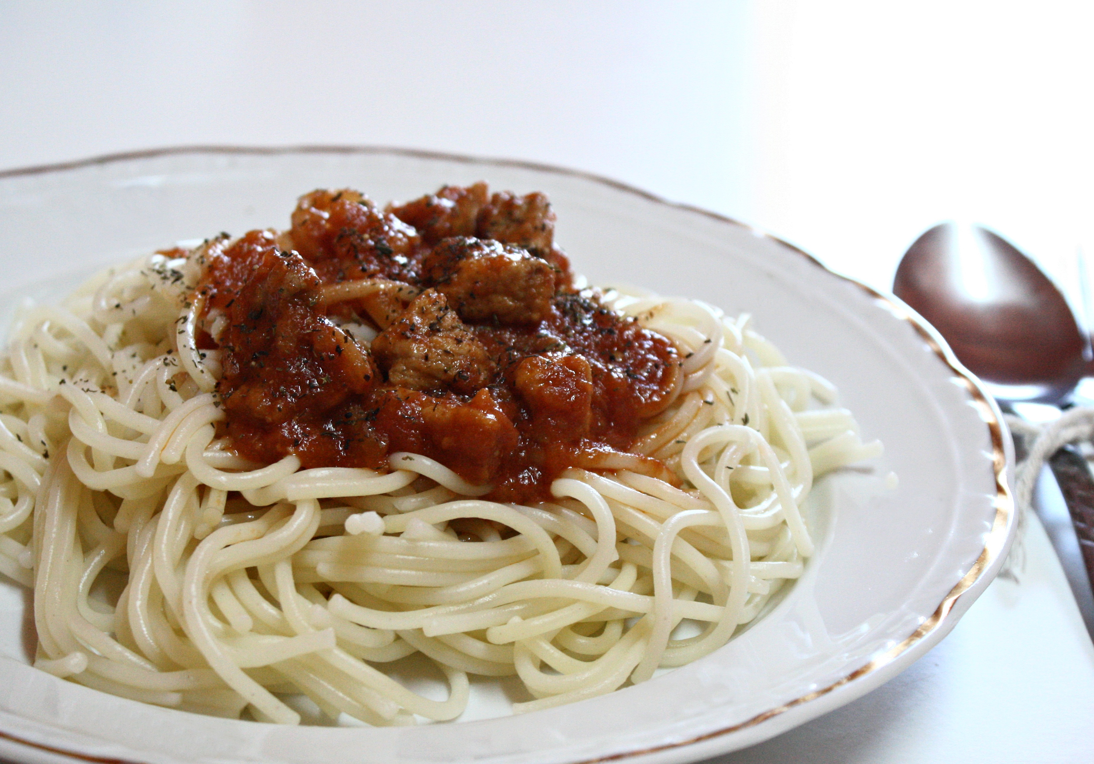 Spaghete cu carne de porc