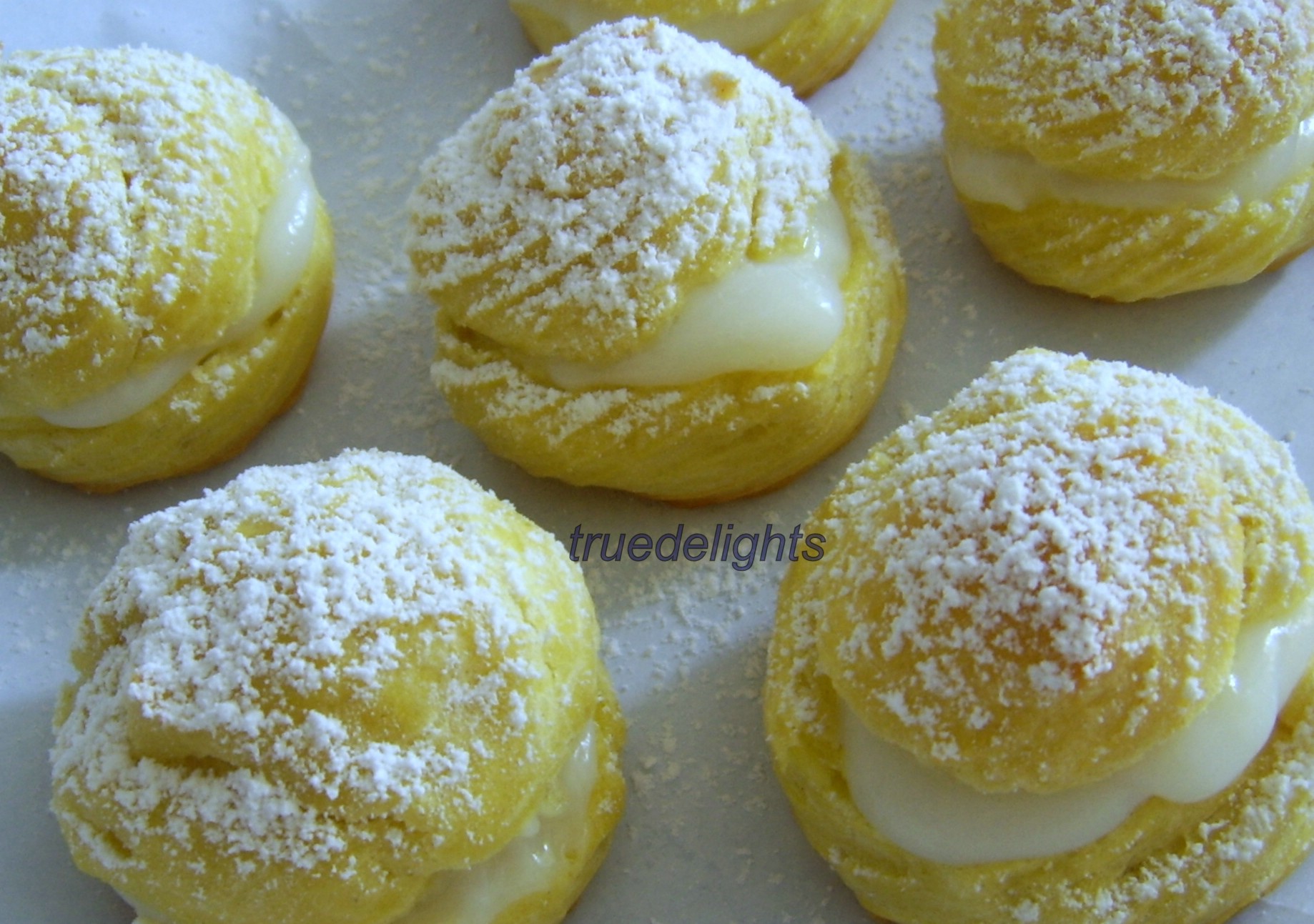 Choux a la creme