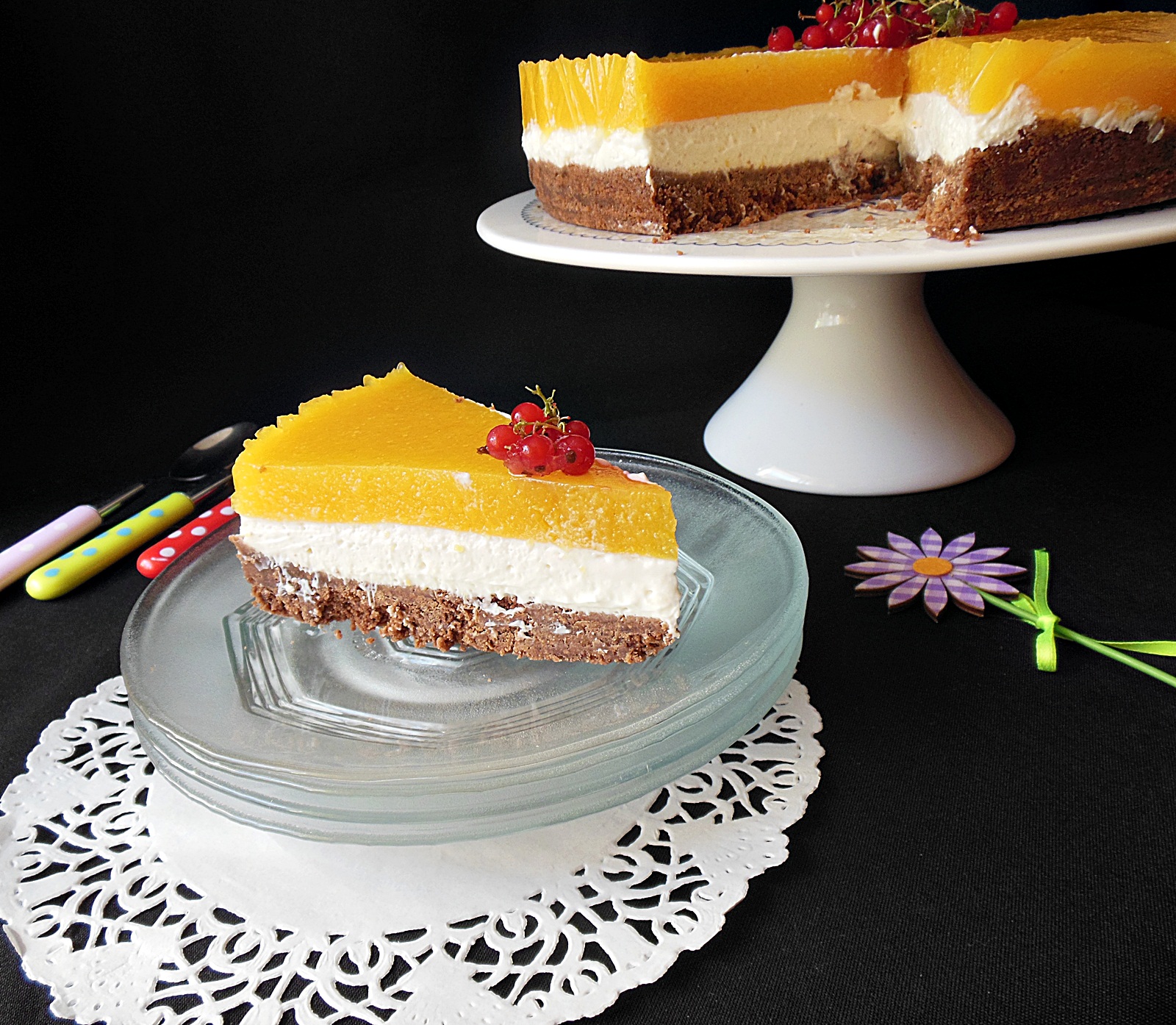 Cheesecake cu jeleu de piersici