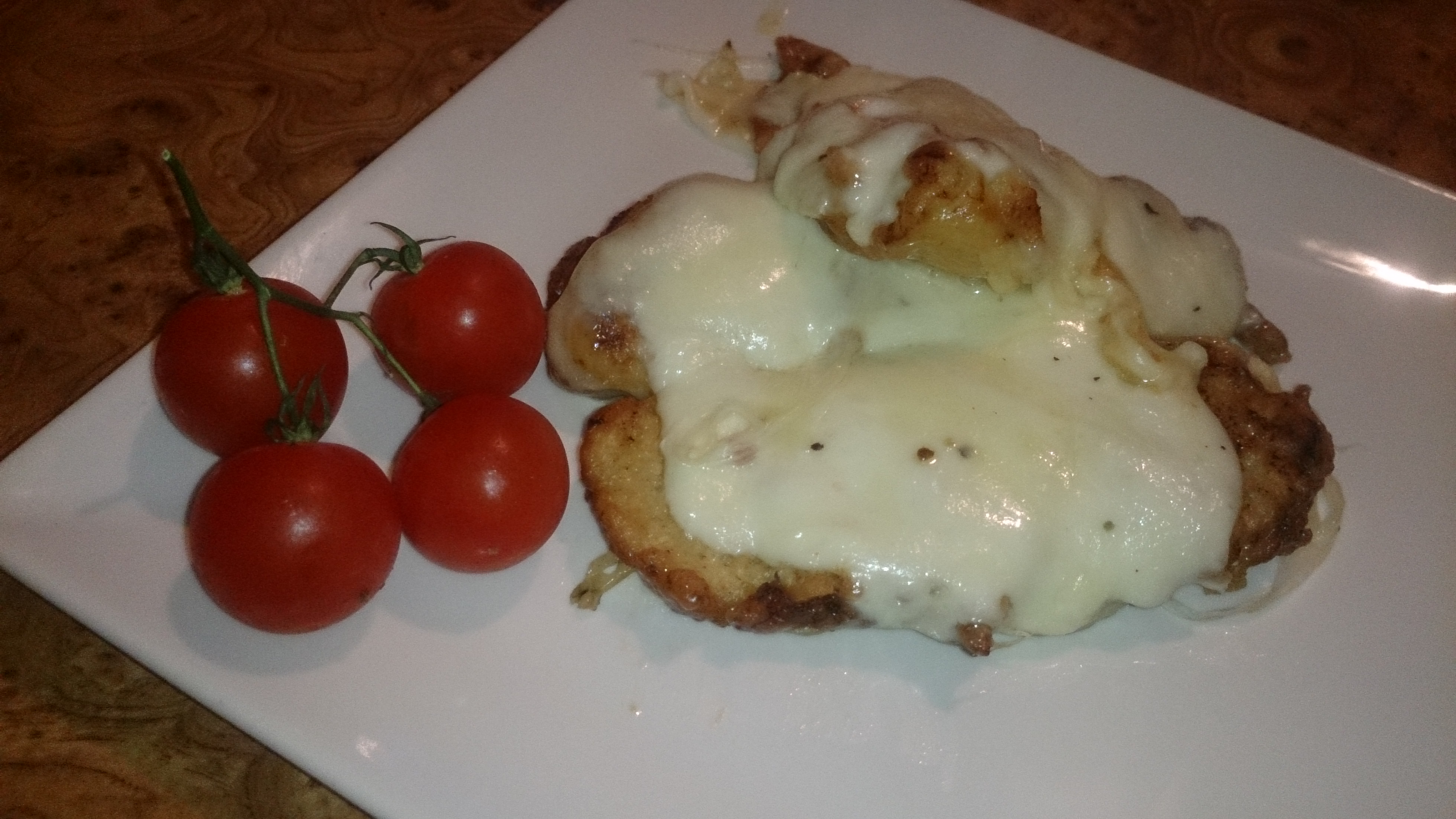 Snitel de pui cu mozzarella