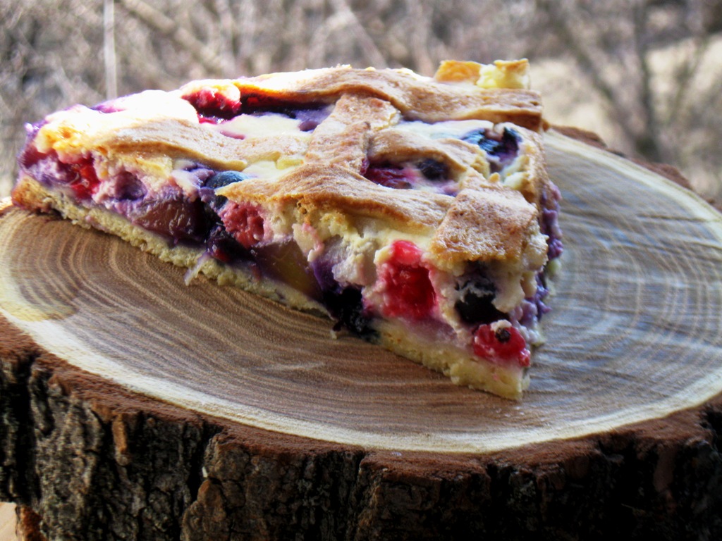 Tarta cu fructe de padure