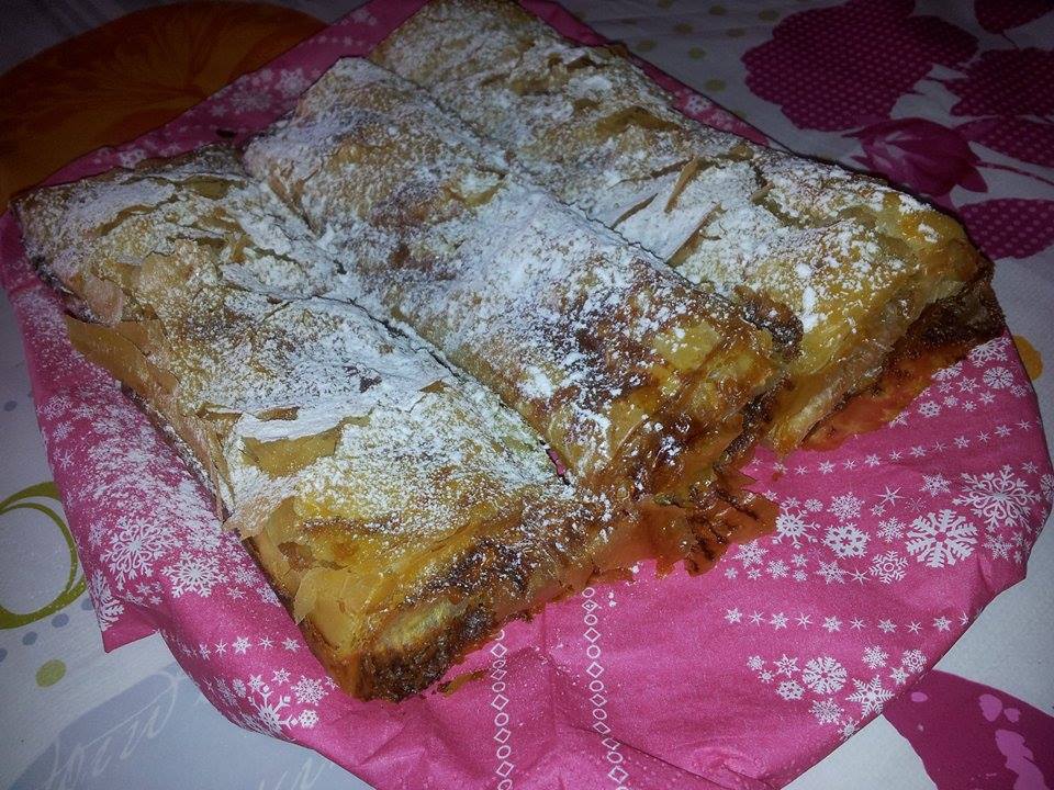 Strudel cu mere