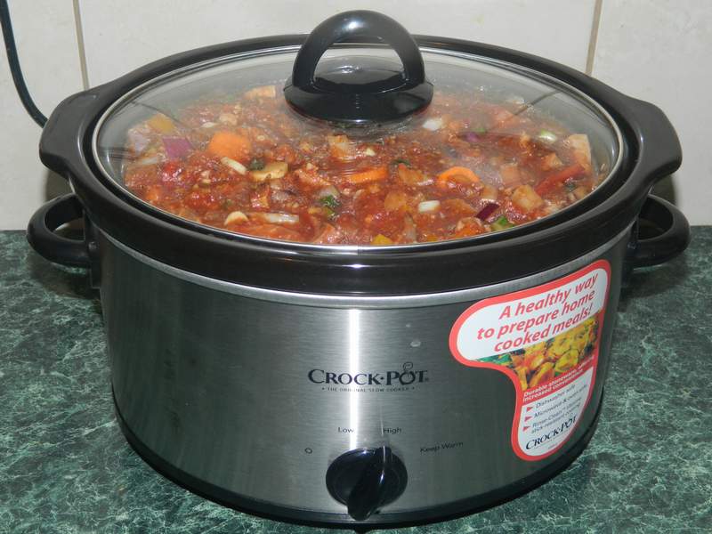 Carne de porc cu legume la slow cooker Crock-Pot