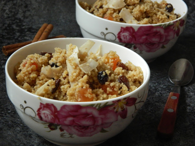 Couscous cu amestec de fructe