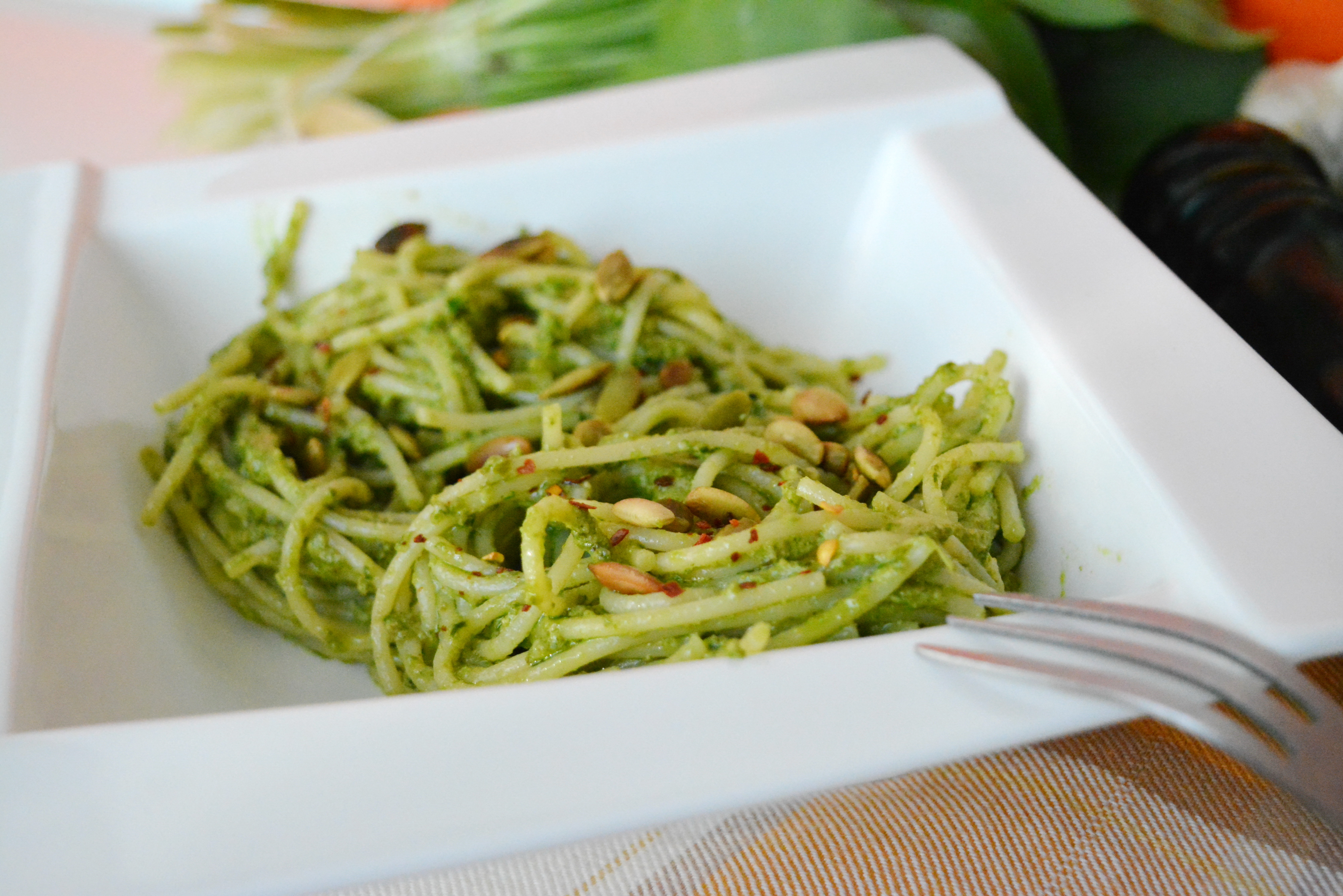 Spaghete cu pesto de leurda