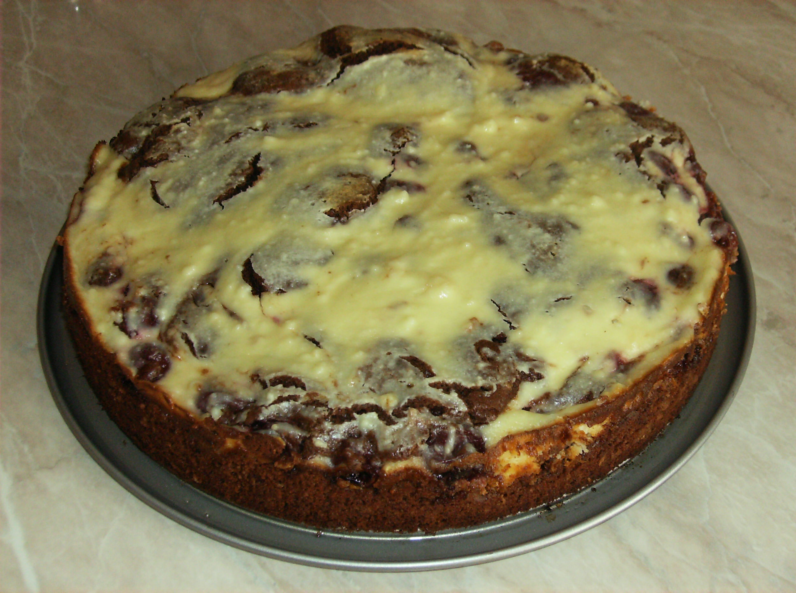 Tort brownie cu branza dulce