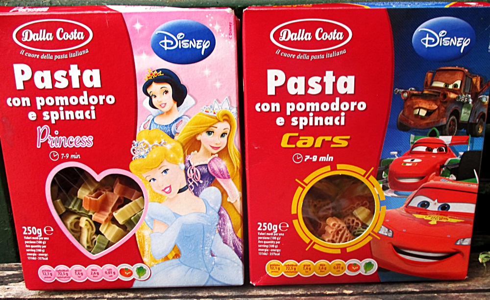 Salata cu paste Disney