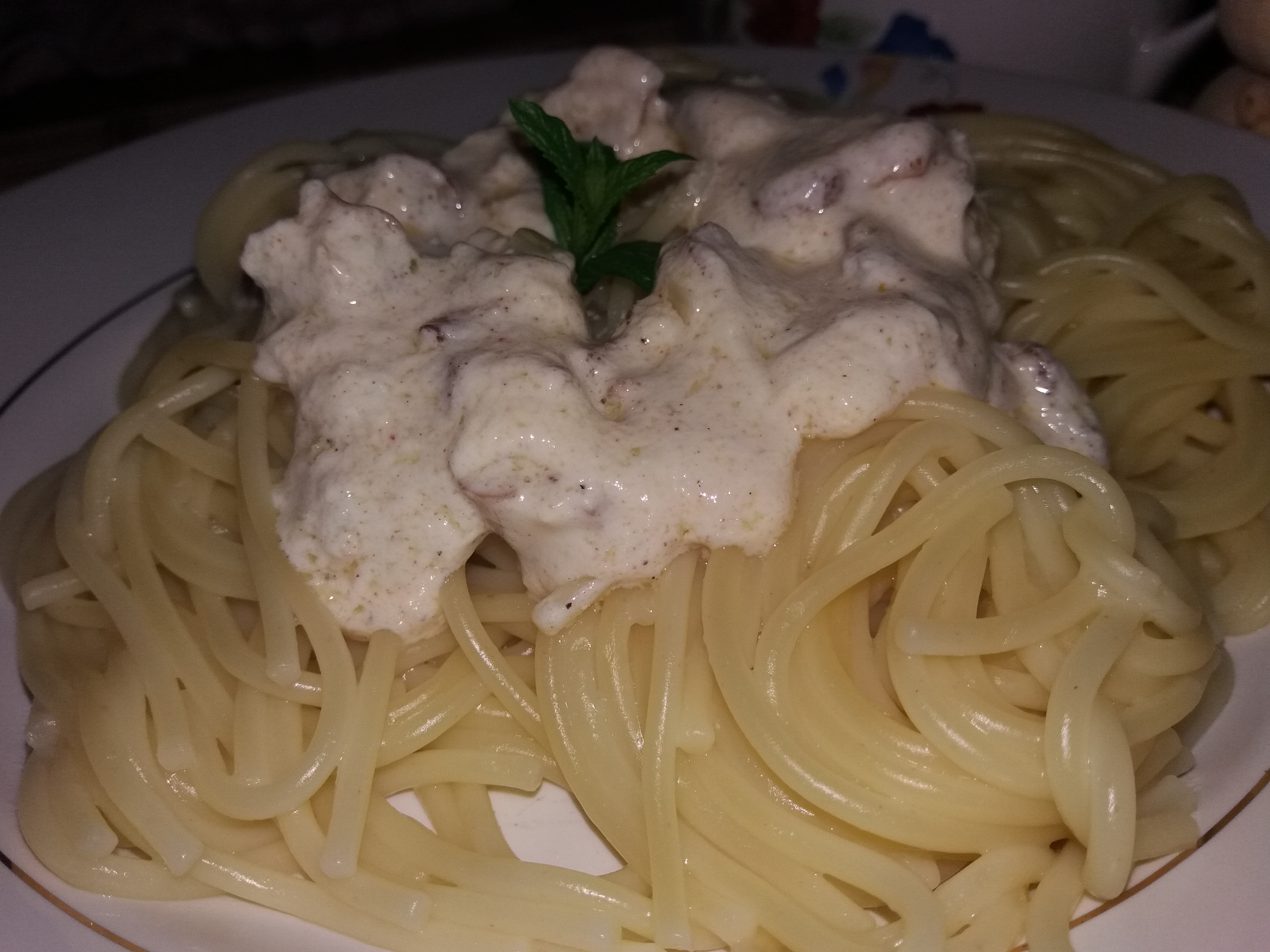 Spaghetti cu sos de ciuperci