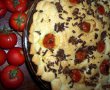 Focaccia cu rosii si ceapa caramelizata-3