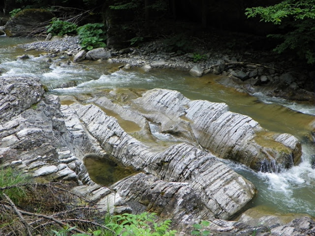 Lepsa-astazi Cheile Tisitei si Cascada Putna