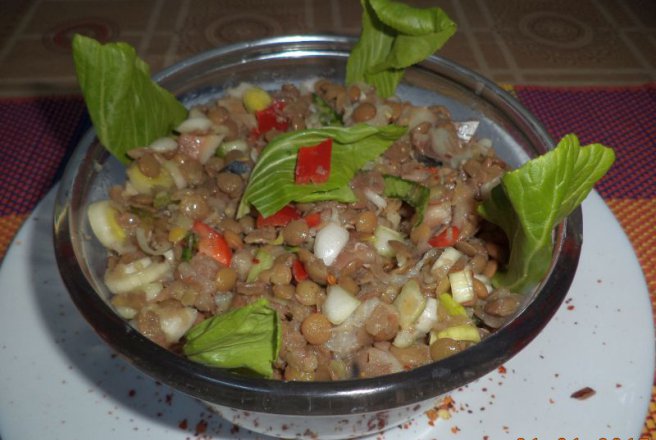 Salata de linte verde, macrou afumat si pak choi