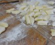 Gnocchi facuti in casa cu sos alb cu praz si ciuperci brune-1