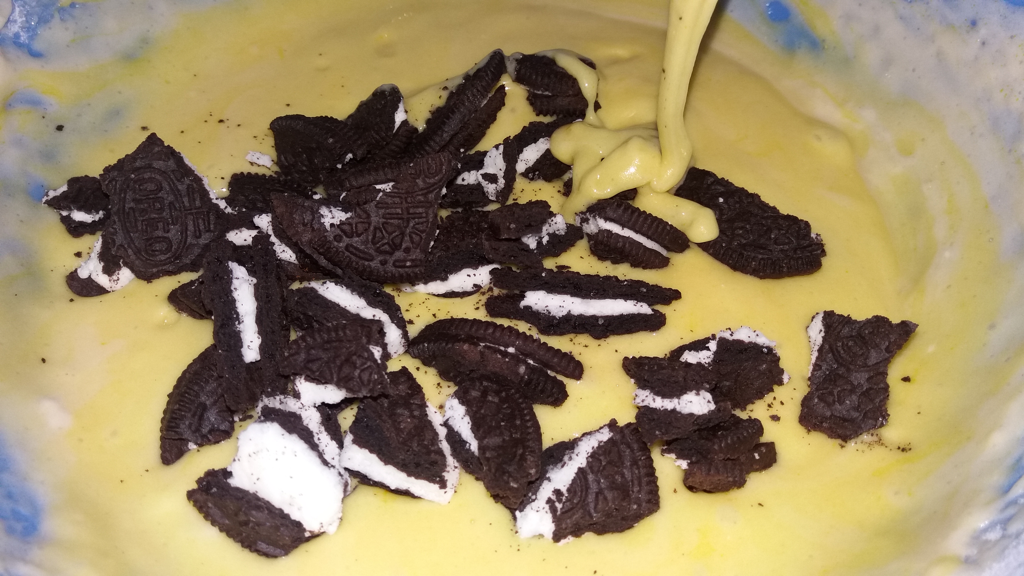 Desert briose cu biscuiti Oreo