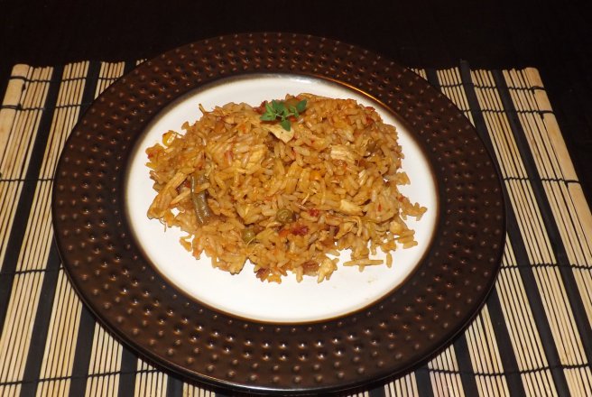 Arroz con pollo (orez cu pui)