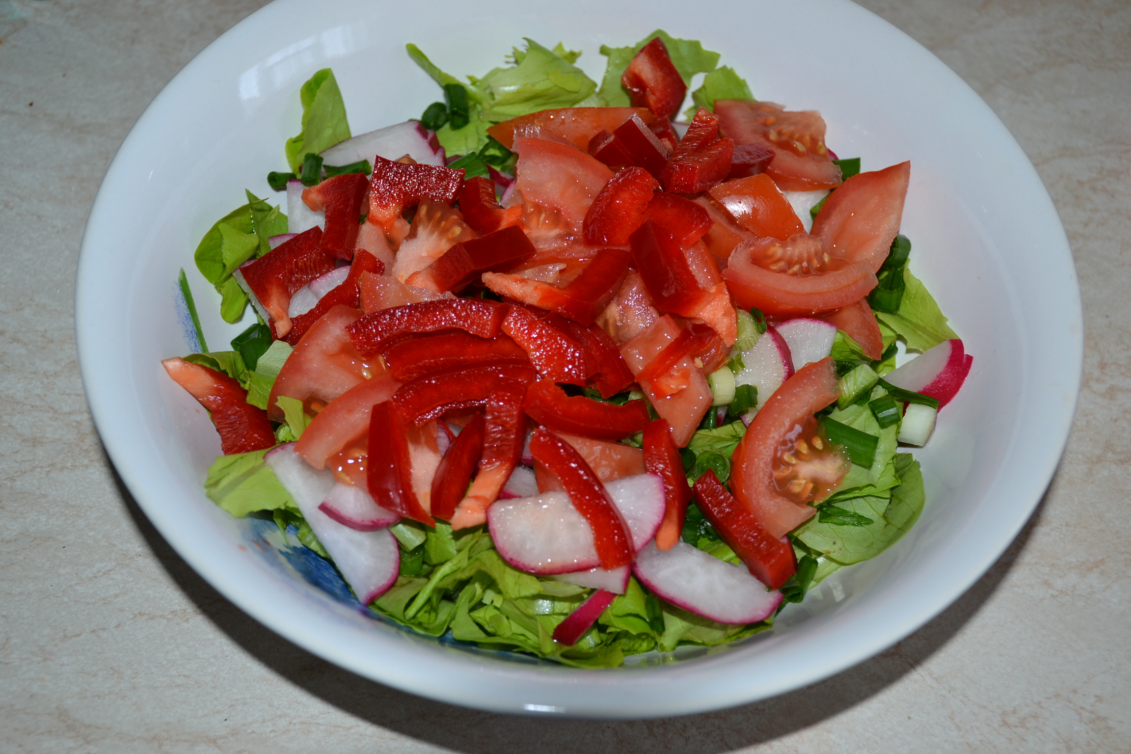 Salata cu oua de prepelita