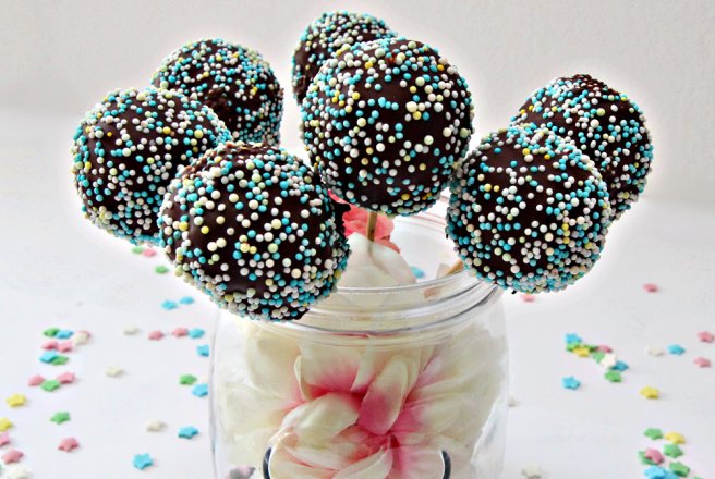 Desert cake pops