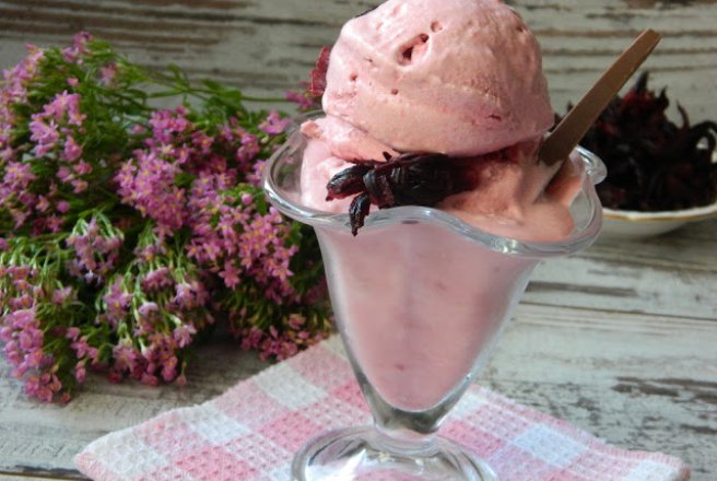 Desert inghetata de revent si flori de hibiscus