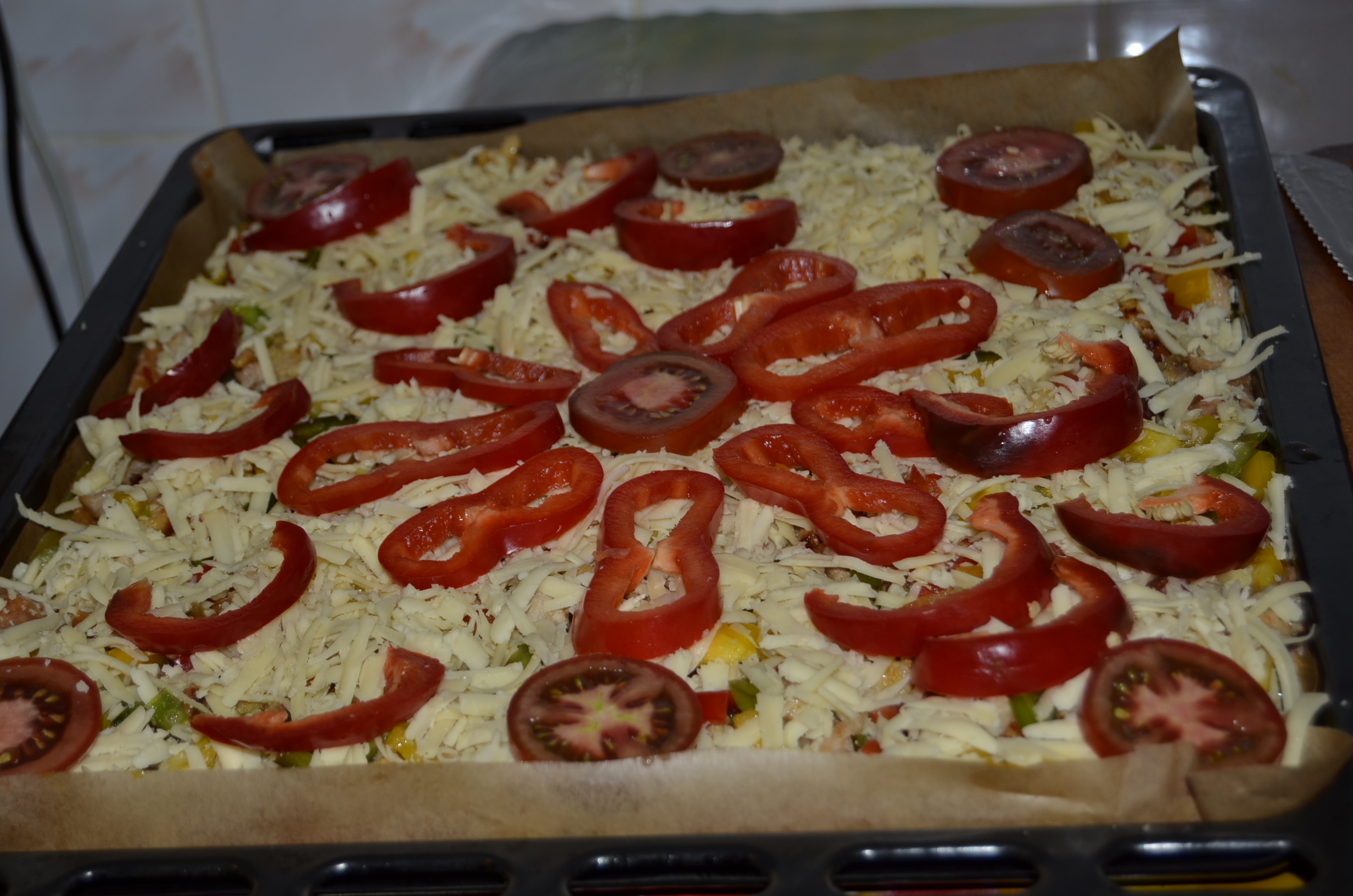 Pizza cu piept de curcan