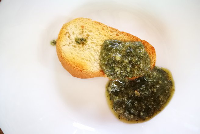 Pesto cu busuioc