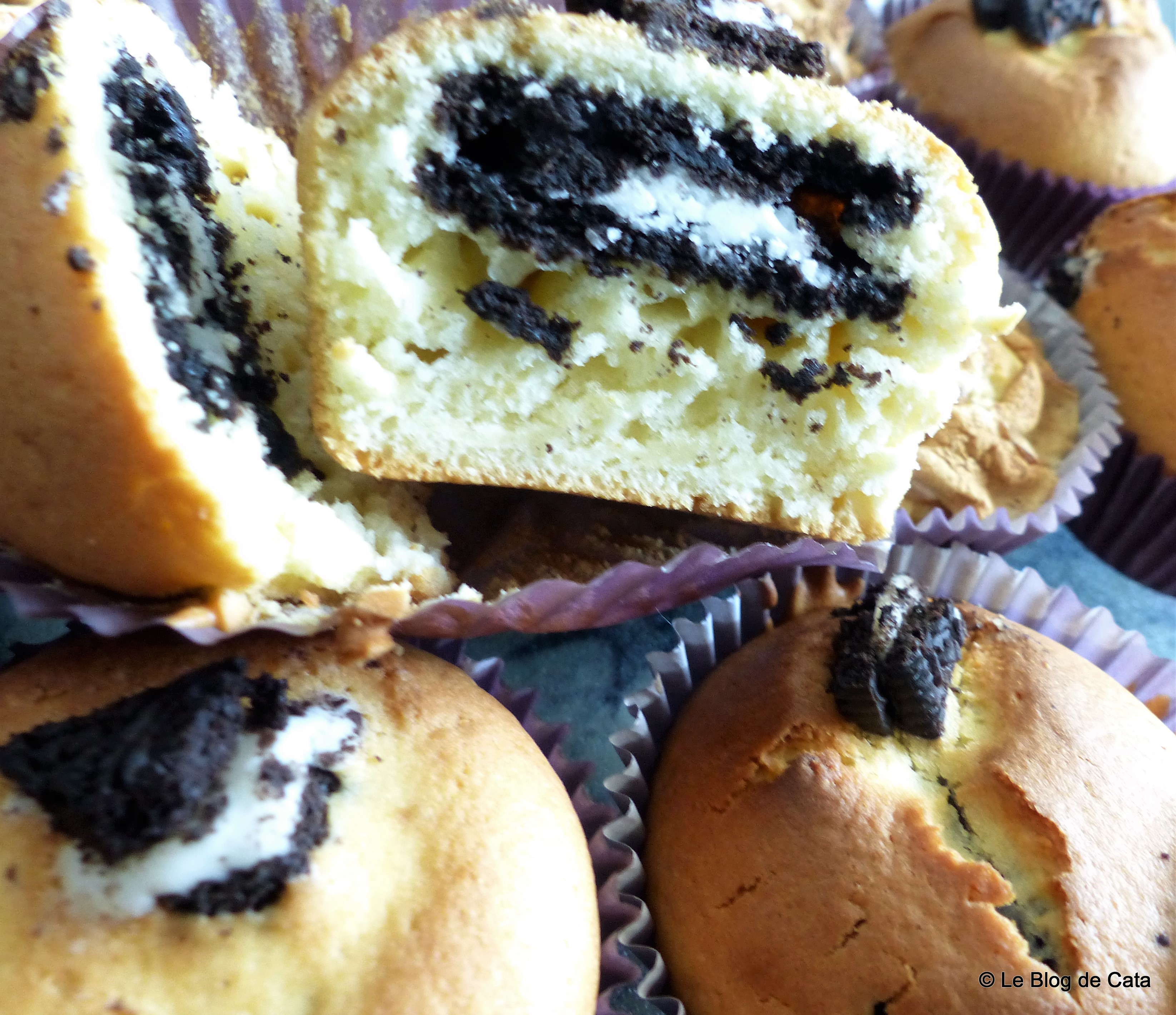 Desert muffins cu biscuiti Oreo