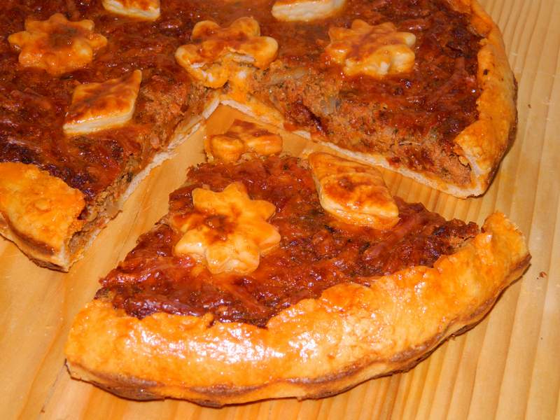 Tarta cu carne tocata