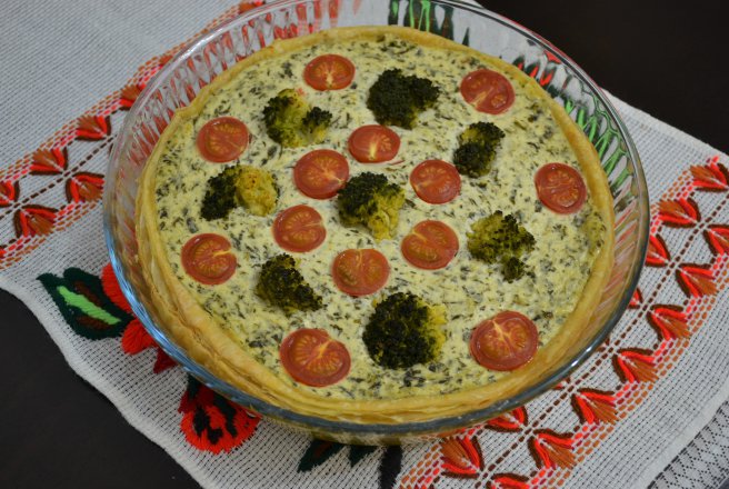 Tarta cu branza, broccoli si spanac