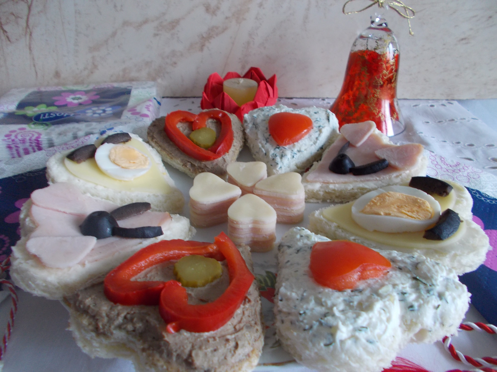 Aperitiv tartine valentine