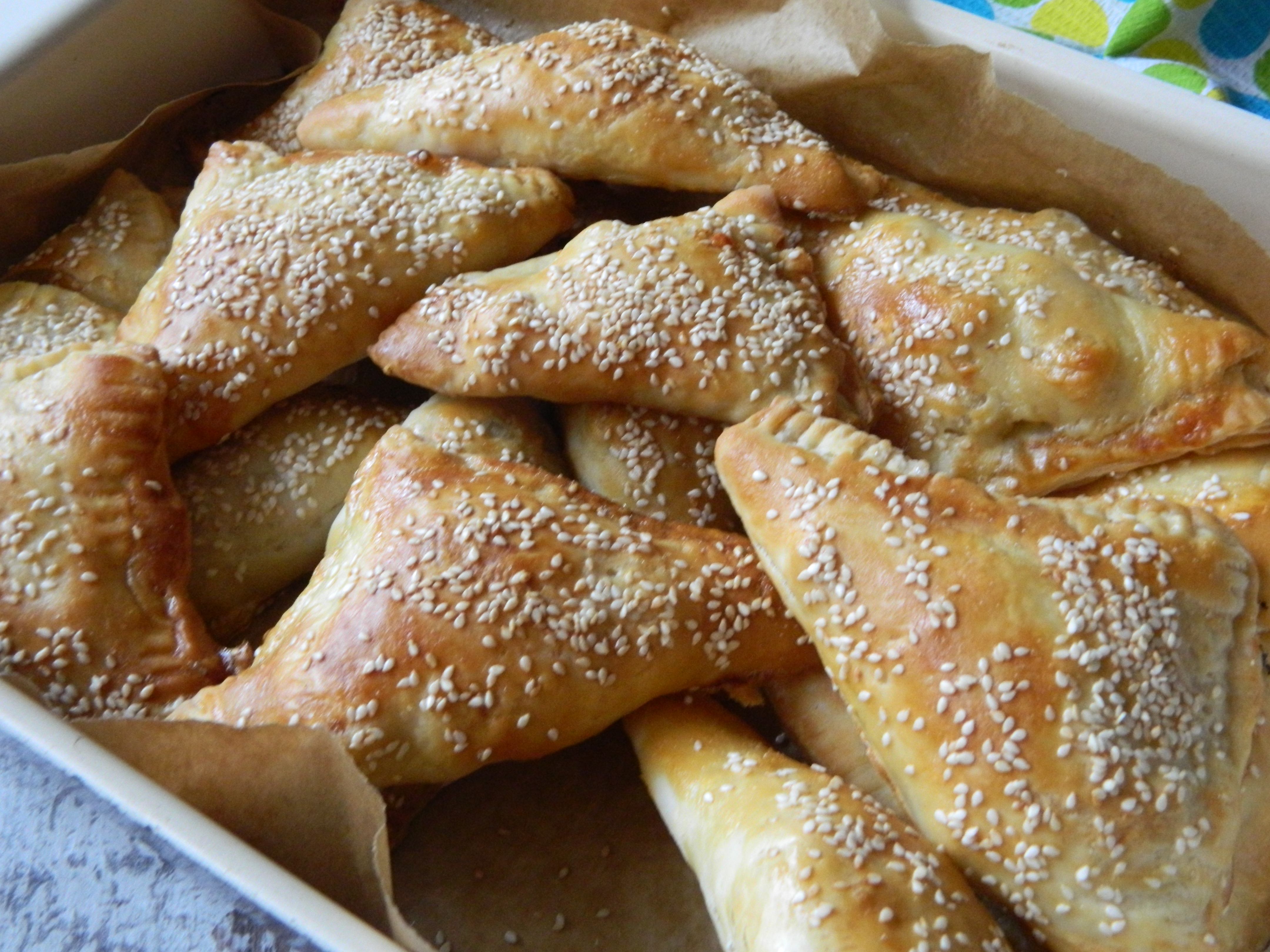 Aperitiv portofele cu piept de pui, porumb si mozzarella