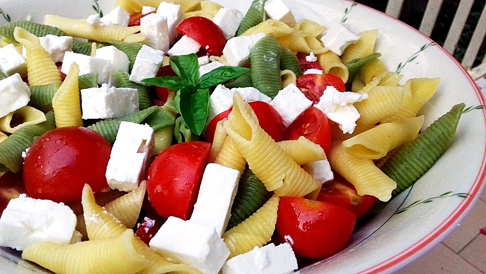 Salata de paste cu feta