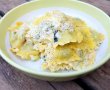 Ravioli umplute cu spanac si ricotta cu sos de smantana si parmezan-6