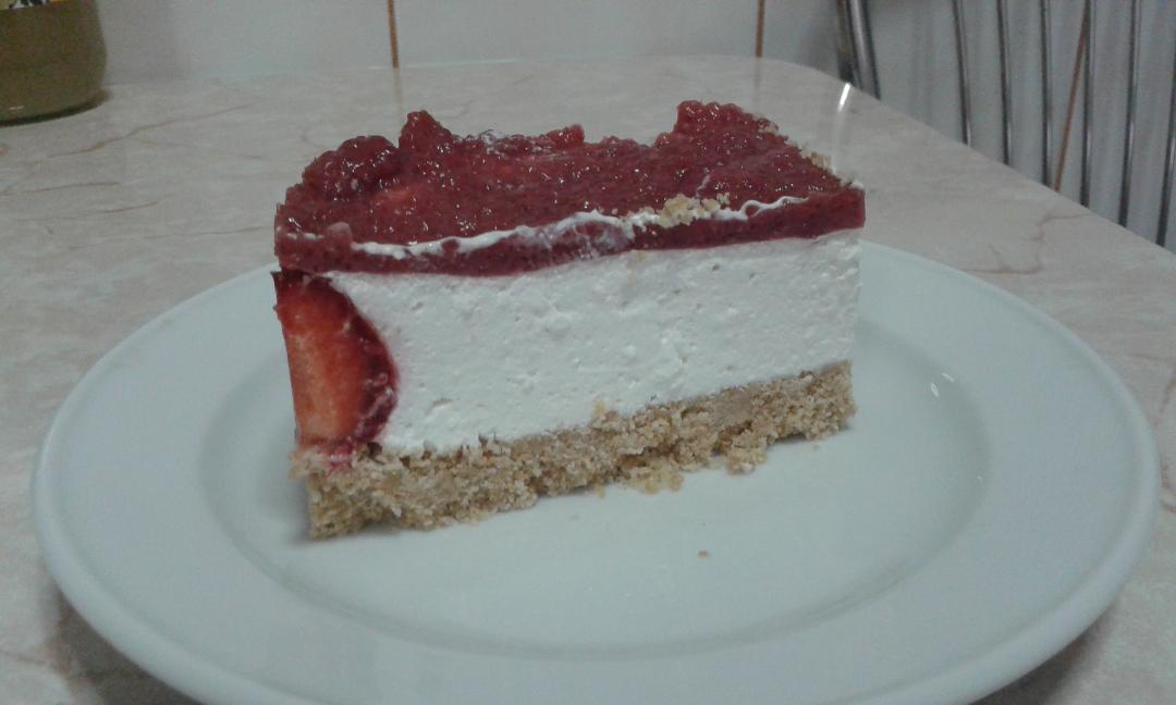 Desert cheesecake cu capsuni