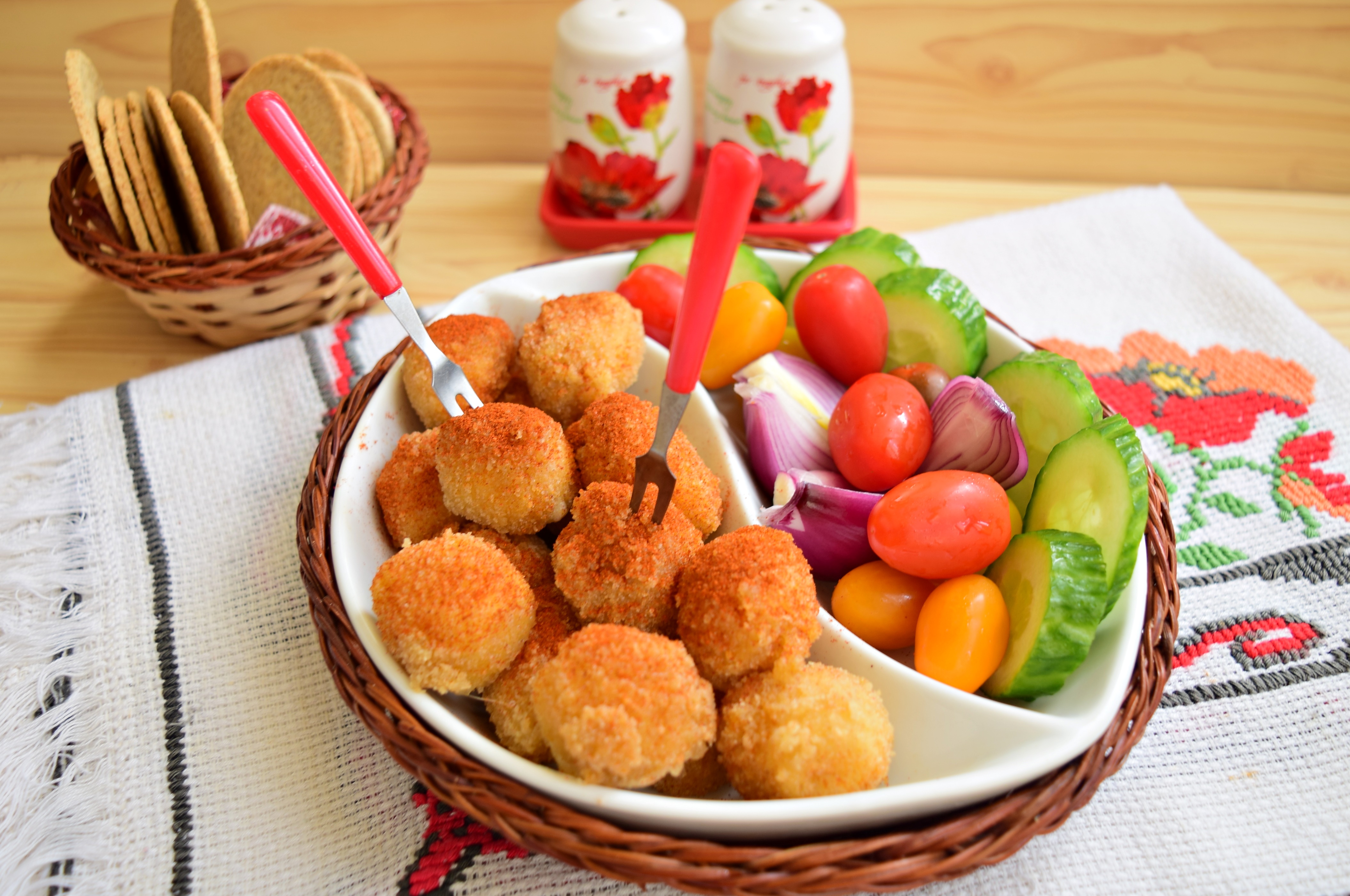 Aperitiv mini mozzarella pane