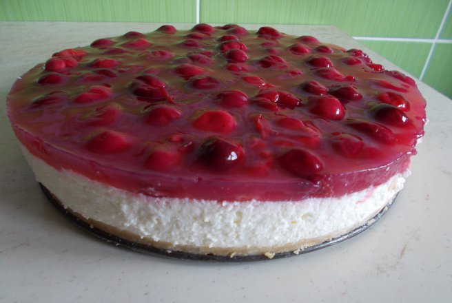 Desert cheesecake cu visine, fara coacere