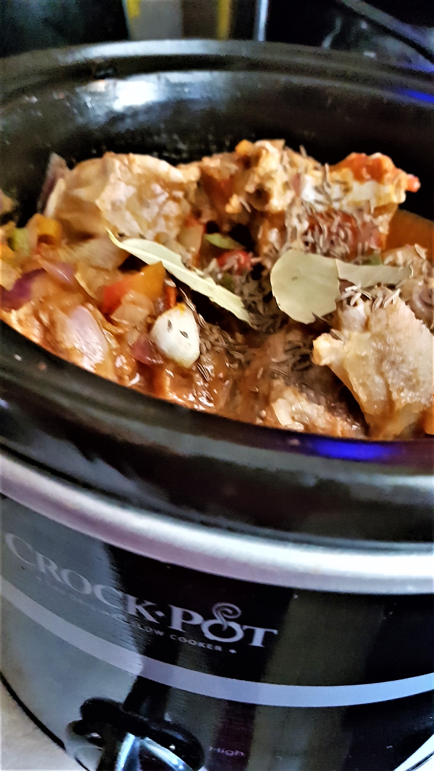 Gulas unguresc de berbecut la Crock-Pot