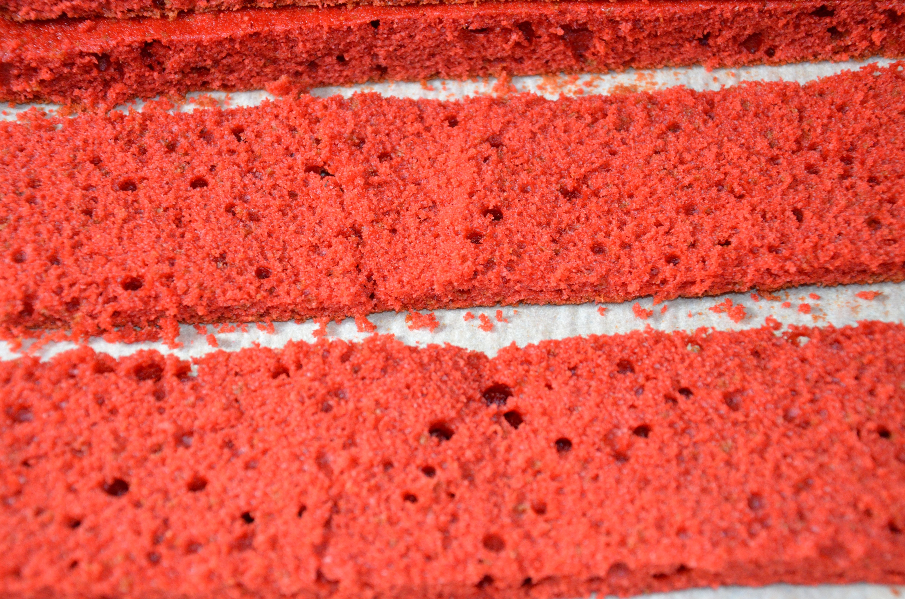 Tort Red Velvet, cu crema de branza si lamaie